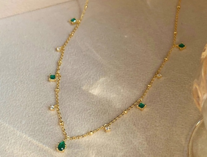 Emerald Green Necklace Etsy